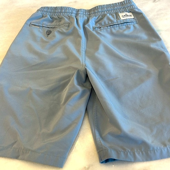 Two Pairs of Boy's Size Large Shorts Surf Billabong Quicksilver - Picture 3 of 8